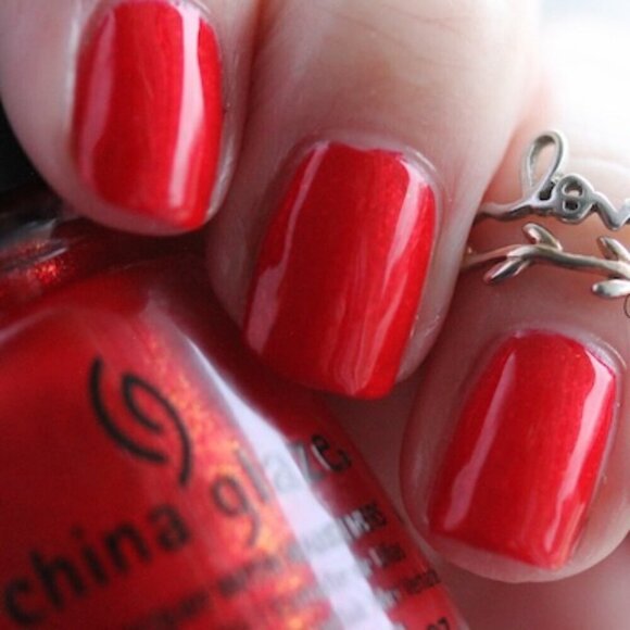 ๐3/$15๐ China Glaze Polish 1737 Santa Monica Claus - Picture 3 of 6